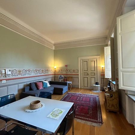 Puccini'S Home, Elegant Apartment In Piazza Puccini Lucca Exterior foto